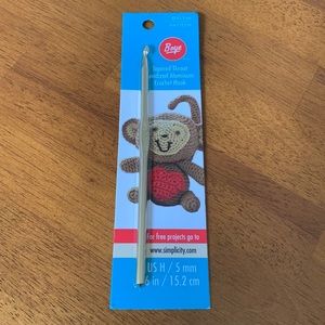 Boye Tapered Throat Anodized Aluminum Crochet Hook US H / 5 mm